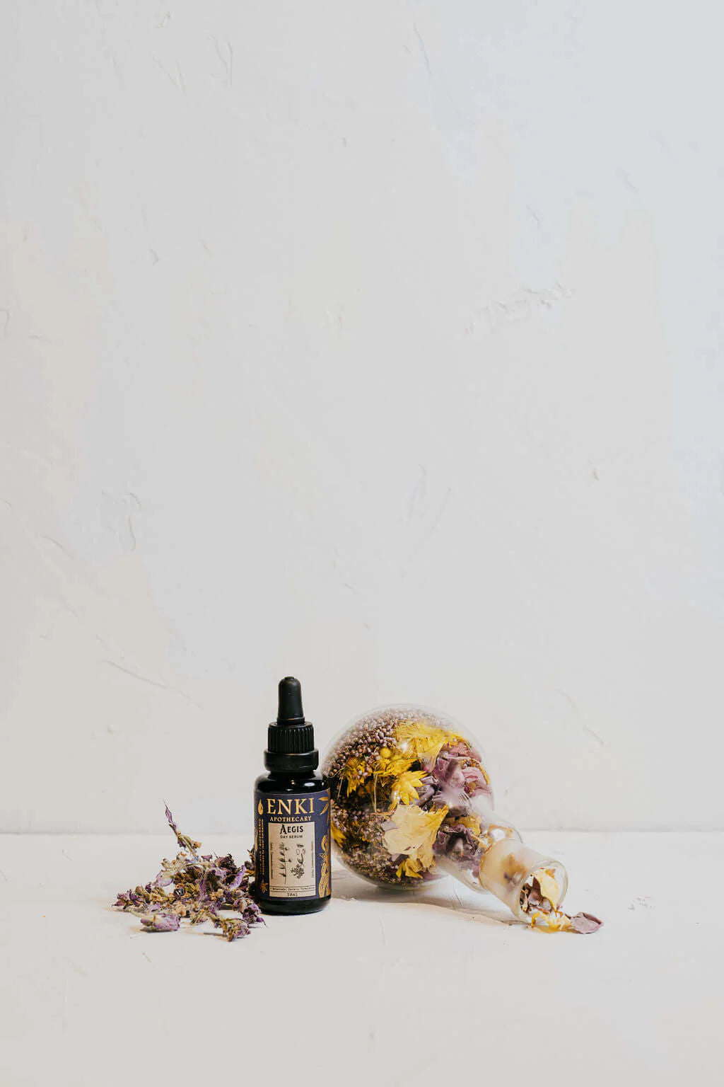 
                  
                    Aegis Balancing Day Serum | Enki Apothecary | 30ml
                  
                